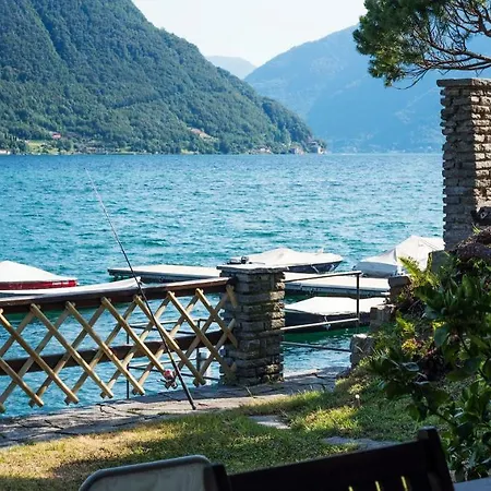 Casa de Férias Bianca On The Lake - Parking
